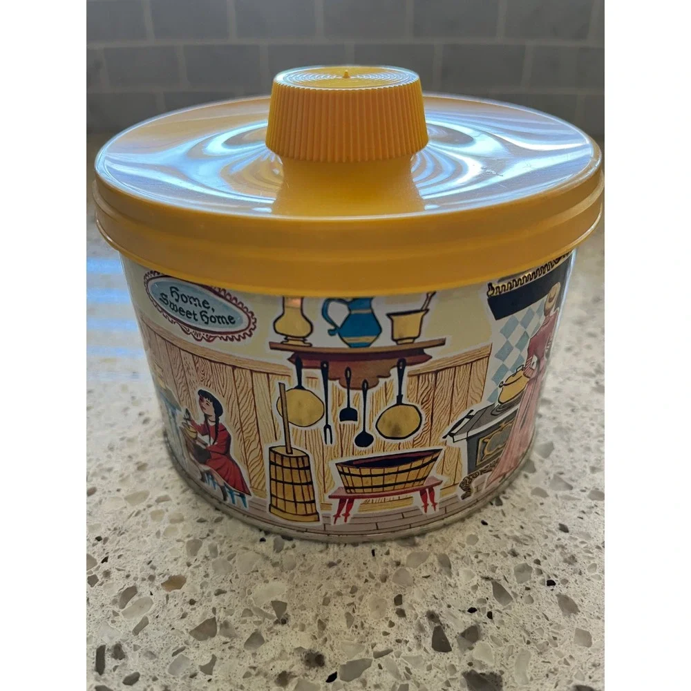 Vintage 1958 Mrs Lelands Golden Butter Bits Tin Home Sweet Home Yellow Lid 1lb